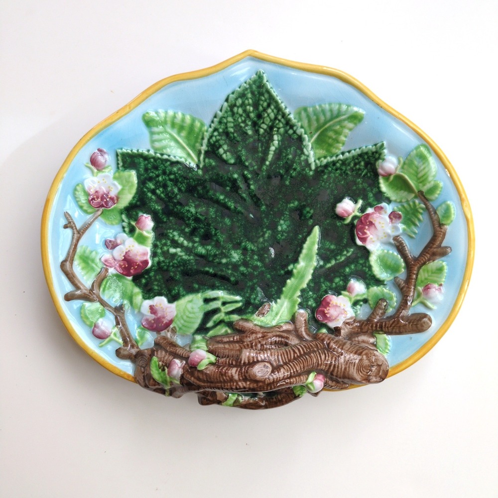 Mottahedeh Majolica Dish Blue w/ Branch Handle Green Leaf Blossom Italian Plate